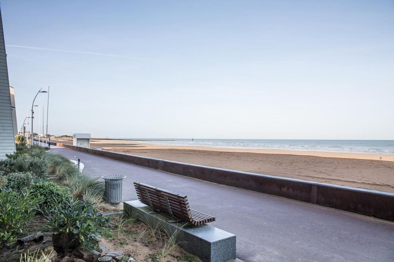 Les Marinas Front Of The Apartment Courseulles-sur-Mer
