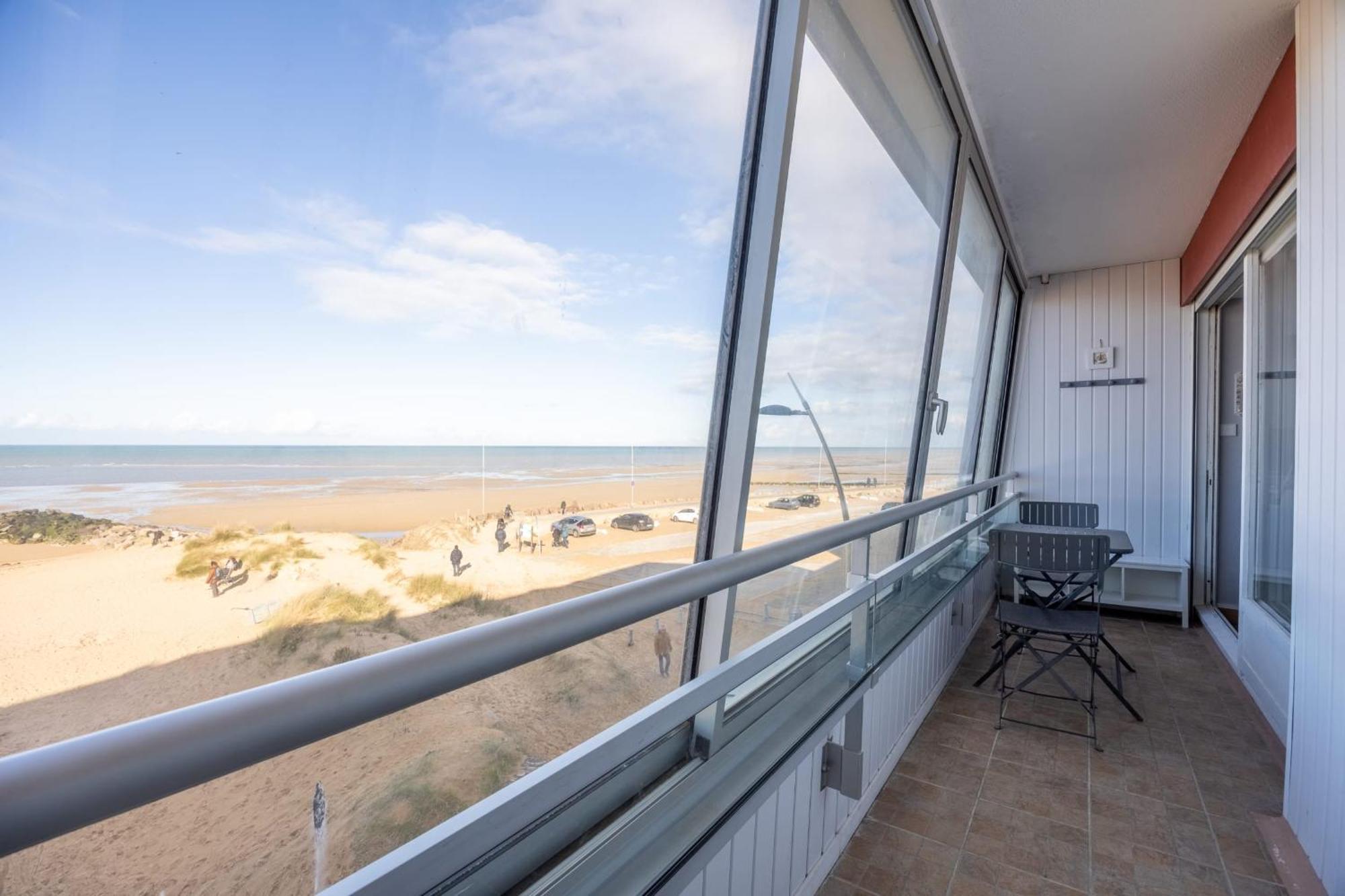 Les Marinas Front Of The Apartment Courseulles-sur-Mer